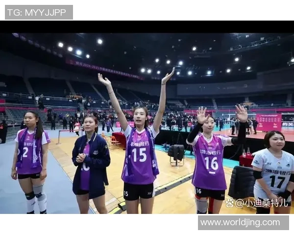 深圳排球队比赛经验引发热议球迷对表现和战术提出不同看法