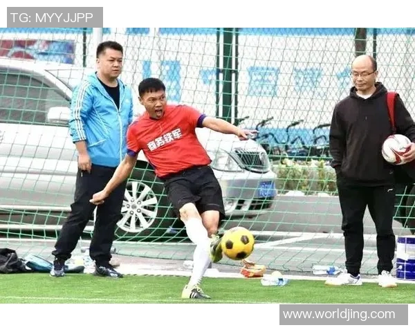 聚焦足球：上海足球队的团队协作话题